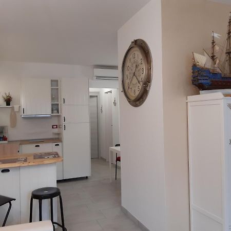 Soleil Royal Piano Terra Apartment Viareggio Bagian luar foto
