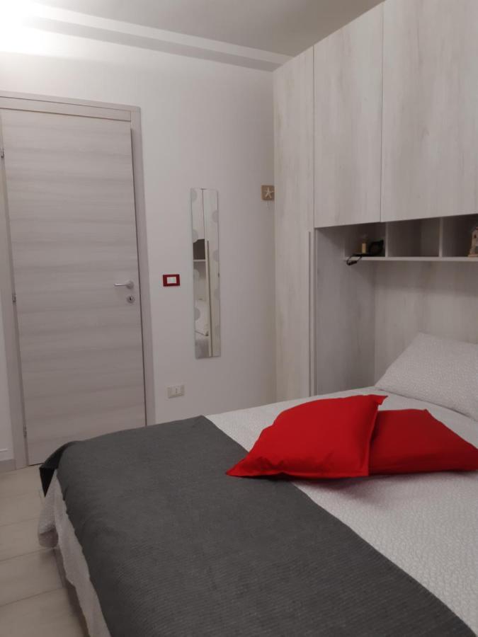Soleil Royal Piano Terra Apartment Viareggio Bagian luar foto