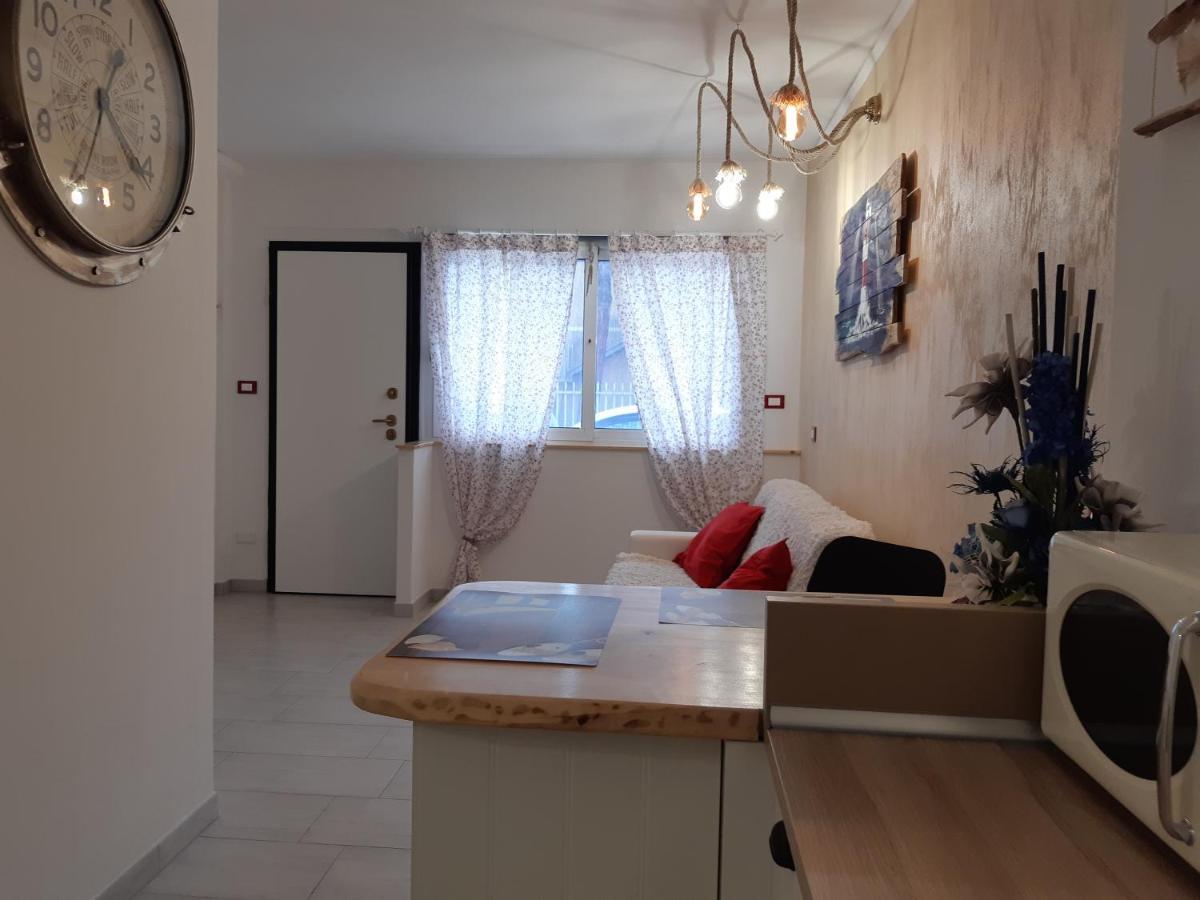 Soleil Royal Piano Terra Apartment Viareggio Bagian luar foto